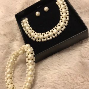Avon faux pearl set